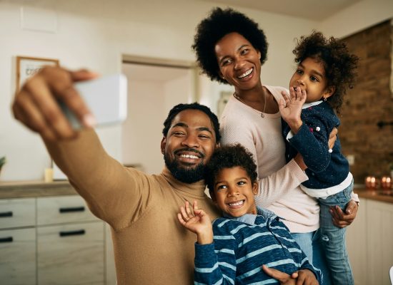the connected mobile family